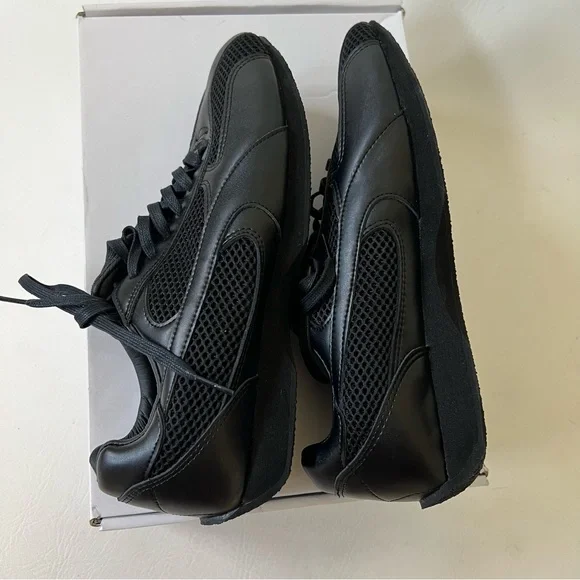 Yase [Lab Series] Spider Leather Sneakers Black